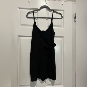 New with tags. Size: S. Brand: One Clothing Los Angeles